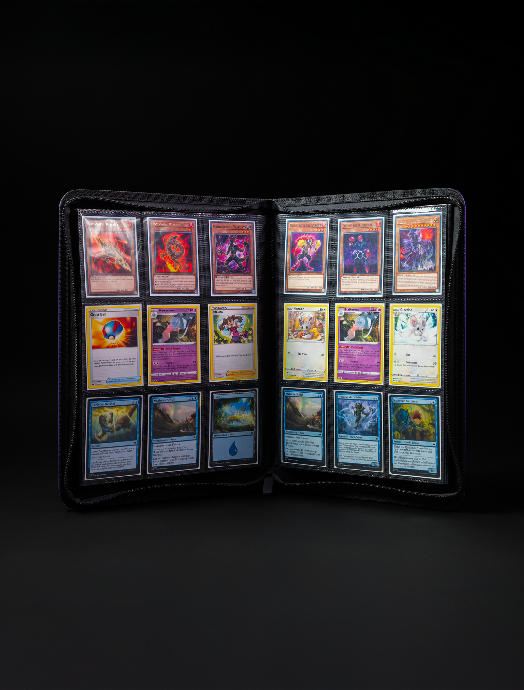 Darkness Hunter 9-Pocket Trading Card Binder