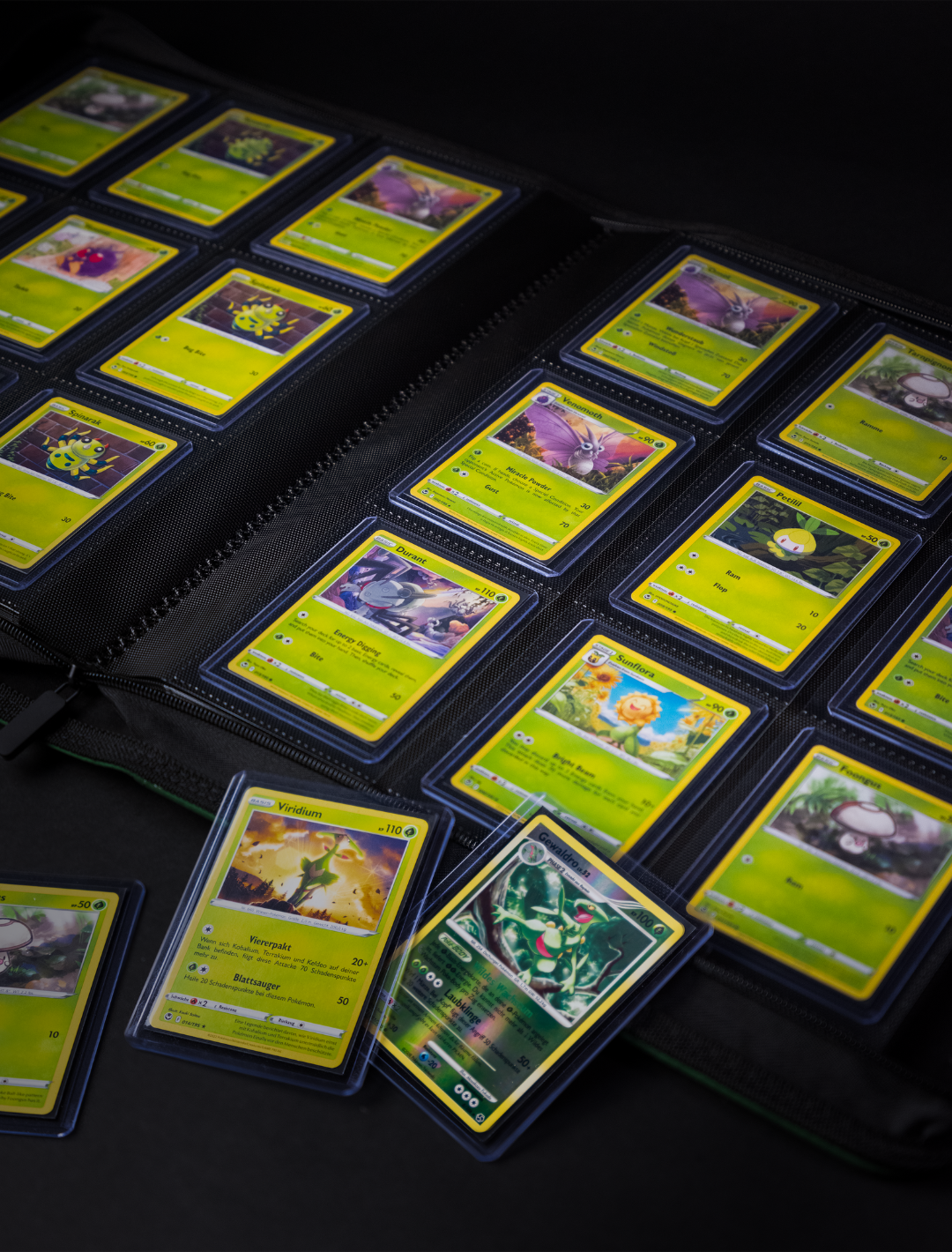 Gen 3 Leafblade - Toploader Trading Card Binder - sleevechief