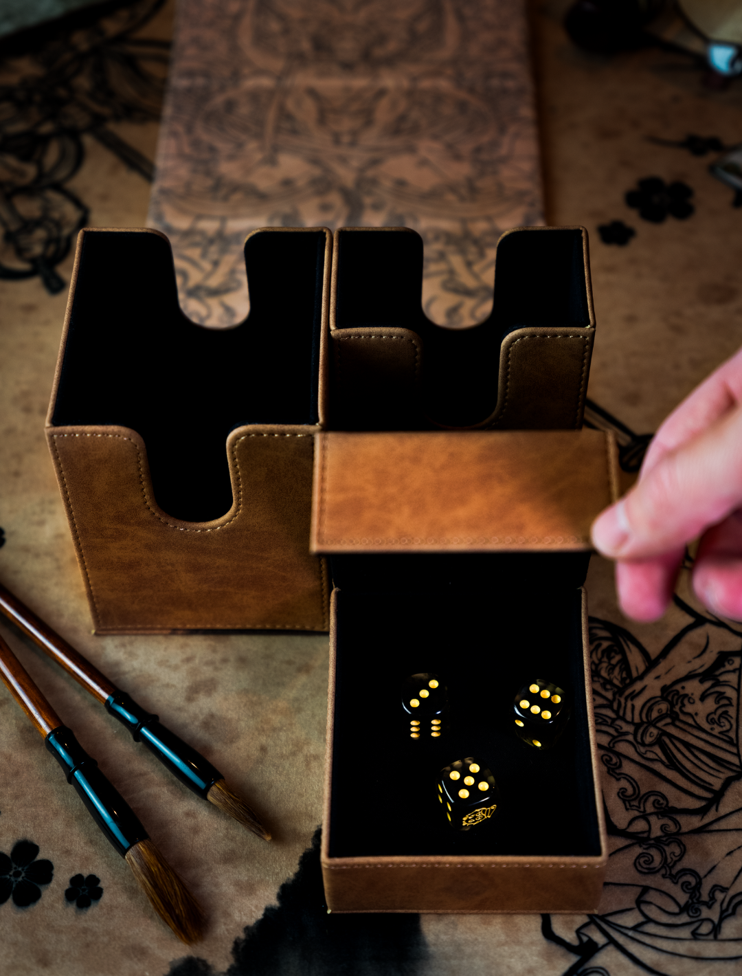 Old Japan Pirate Hunter Deckbox