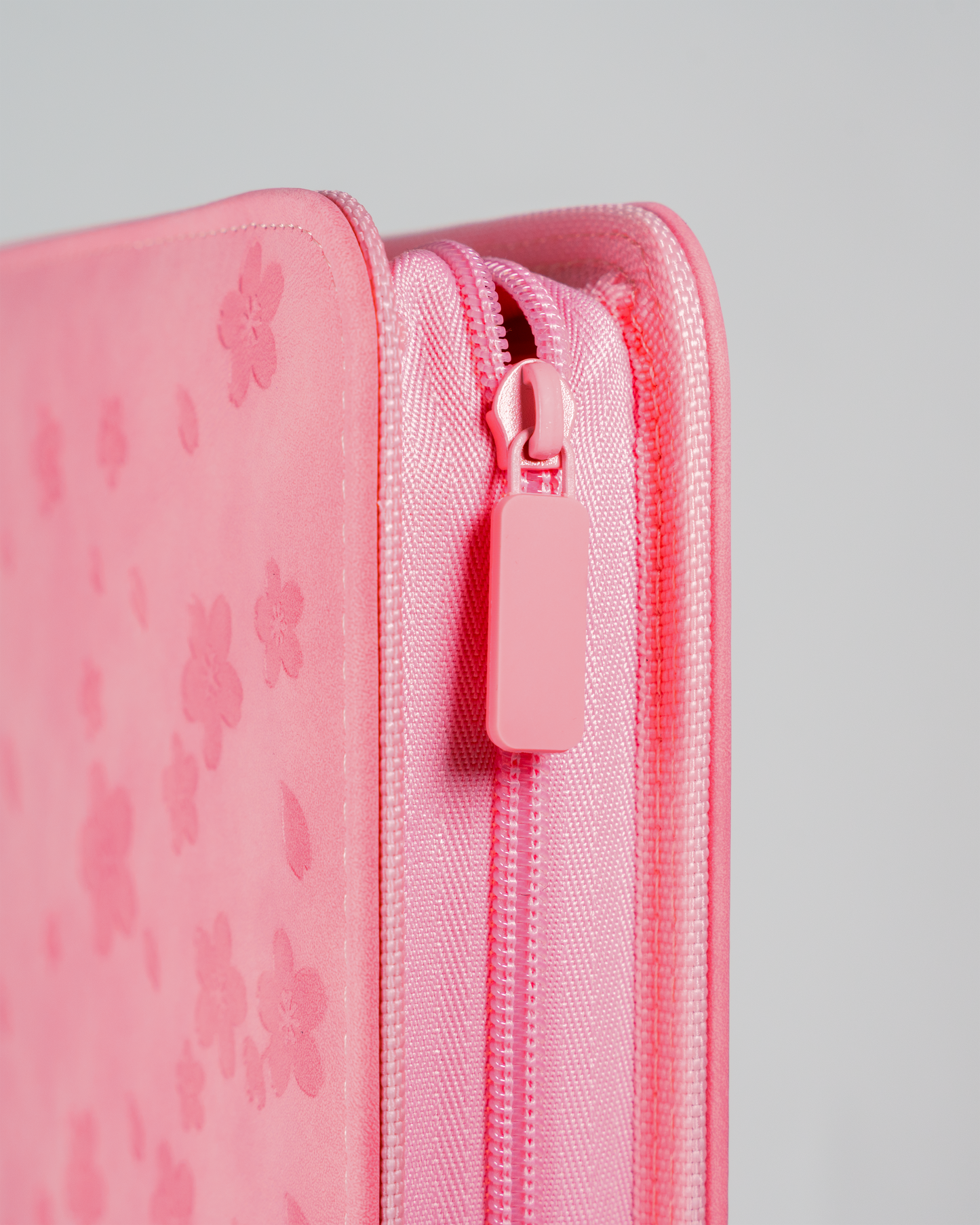 Cherry Blossom - Toploader Trading Card Binder