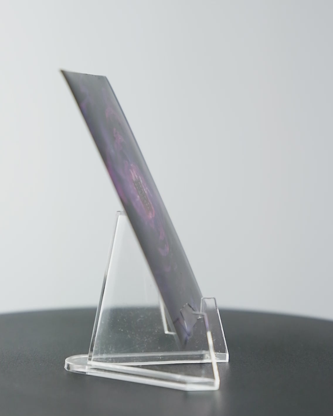Elite Series - Darkness Holo Sleeves (70 PCs)
